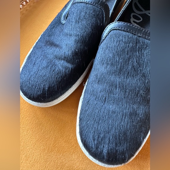 Sam Edelman “Becker” Black Faux Fur Slip On Sneaker - Size 7.5 - Picture 7 of 8